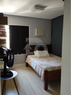 Apartamento Para Vender com 4 quartos 1 suíte no bairro Farolândia em Aracaju