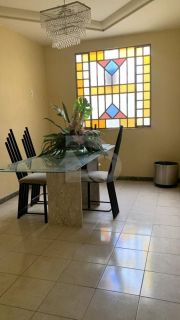 Casa Para Vender com 4 quartos 1 suíte no bairro Luzia em Aracaju