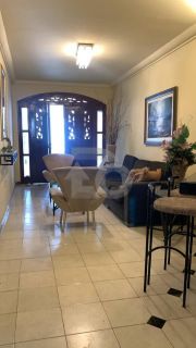 Casa Para Vender com 4 quartos 1 suíte no bairro Luzia em Aracaju