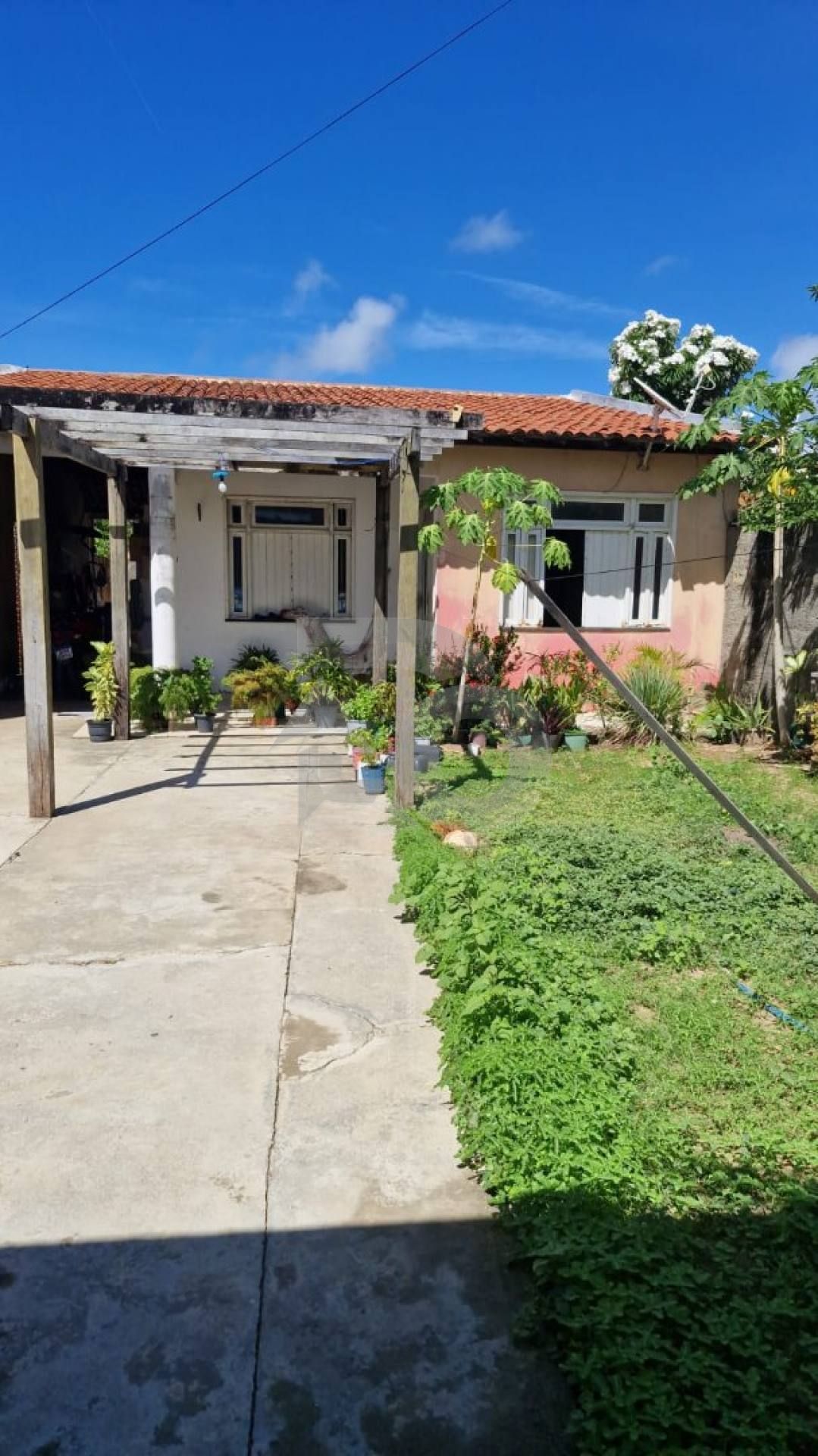 Casa Para Vender com 4 quartos 1 suíte no bairro Matapoã em Aracaju