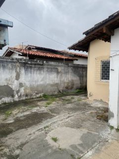 Casa Para Vender com 2 quartos no bairro Aruana em Aracaju