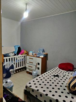 Casa Para Vender com 3 quartos 1 suíte no bairro Dezoito do Forte em Aracaju