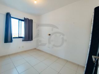 Apartamento Para Vender com 3 quartos 1 suíte no bairro Farolândia em Aracaju