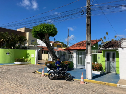 Casa de Condomínio Para Vender com 3 quartos 2 suítes no bairro Rosa Elze em São Cristóvão