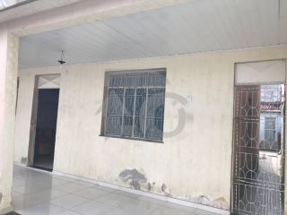 Casa Para Vender com 3 quartos no bairro Dezoito do Forte em Aracaju