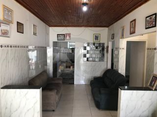 Casa Para Vender com 3 quartos no bairro Dezoito do Forte em Aracaju