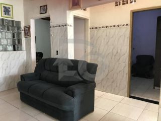 Casa Para Vender com 3 quartos no bairro Dezoito do Forte em Aracaju