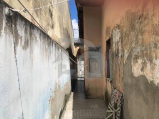 Casa Para Vender com 3 quartos no bairro Dezoito do Forte em Aracaju