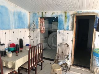 Casa Para Vender com 3 quartos no bairro Dezoito do Forte em Aracaju