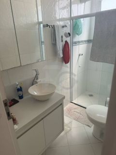 Casa de Condomínio Para Vender com 5 quartos 3 suítes no bairro Atalaia em Aracaju