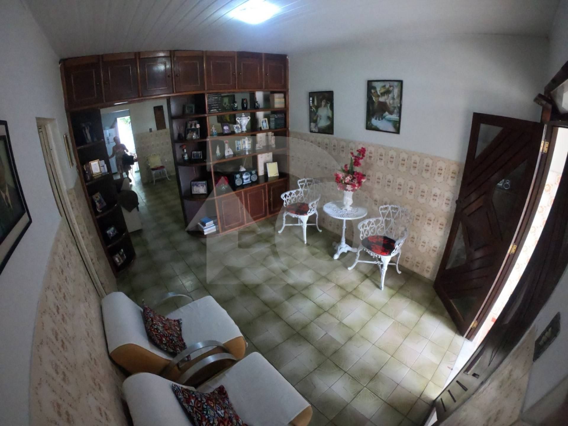 Casa Para Vender com 3 quartos no bairro Siqueira Campos em Aracaju