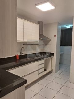 Apartamento Para Vender com 3 quartos 1 suíte no bairro Grageru em Aracaju