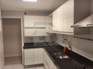 Apartamento Para Vender com 3 quartos 1 suíte no bairro Grageru em Aracaju