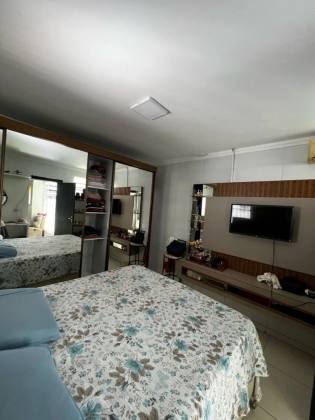 Casa Para Vender com 3 quartos 2 suítes no bairro Jabotiana em Aracaju