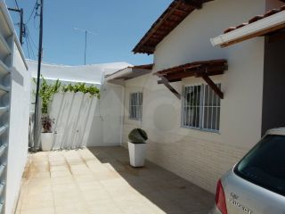 Casa Para Vender com 2 quartos 1 suíte no bairro Aruana em Aracaju