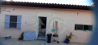 Casa Para Vender com 4 quartos 2 suítes no bairro Santa Lúcia em Aracaju