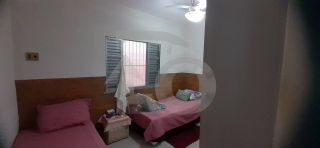 Casa Para Vender com 4 quartos 2 suítes no bairro Santa Lúcia em Aracaju