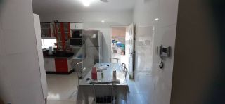 Casa Para Vender com 4 quartos 2 suítes no bairro Santa Lúcia em Aracaju