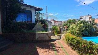 Casa Para Vender com 4 quartos 2 suítes no bairro Atalaia em Aracaju