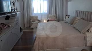 Casa Para Vender com 4 quartos 2 suítes no bairro Atalaia em Aracaju