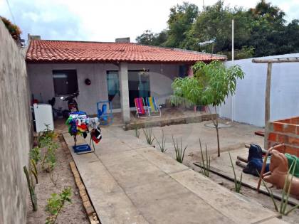Casa Para Vender com 2 quartos no bairro Matapoã em Aracaju