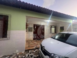 Casa Para Vender com 5 quartos 1 suíte no bairro Coroa do Meio em Aracaju