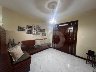Casa Para Vender com 5 quartos 1 suíte no bairro Coroa do Meio em Aracaju