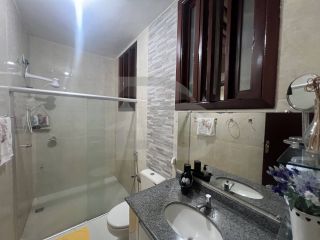 Casa Para Vender com 5 quartos 1 suíte no bairro Coroa do Meio em Aracaju