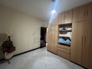 Casa Para Vender com 5 quartos 1 suíte no bairro Coroa do Meio em Aracaju