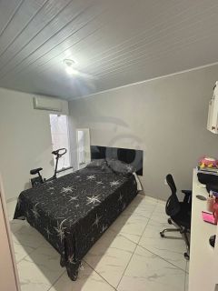 Casa Para Vender com 4 quartos 3 suítes no bairro Getúlio Vargas em Aracaju