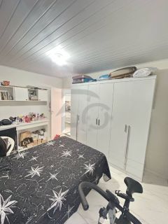 Casa Para Vender com 4 quartos 3 suítes no bairro Getúlio Vargas em Aracaju