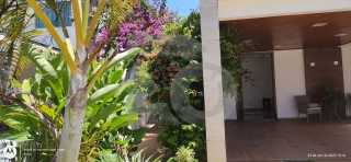 Casa de Condomínio Para Vender com 3 quartos 3 suítes no bairro Aruana em Aracaju