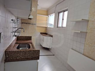 Apartamento Para Vender com 2 quartos 1 suíte no bairro Luzia em Aracaju