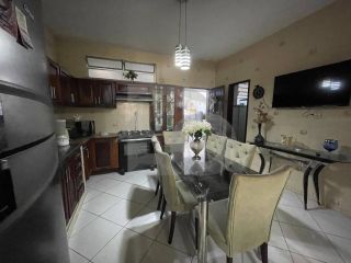 Casa Para Vender com 4 quartos 1 suíte no bairro Novo Paraíso em Aracaju