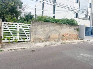 Lote / Terreno de Bairro Para Vender no bairro Farolândia em Aracaju