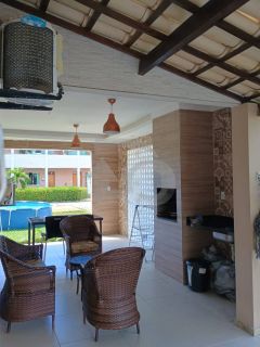 Casa a venda em condomínio fechado no Bairro Aruana