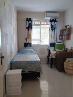 Casa a venda em condomínio fechado no Bairro Aruana
