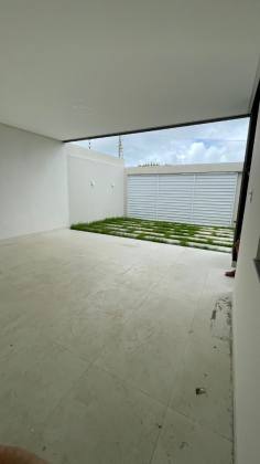 Casa Para Vender com 3 quartos 1 suíte no bairro Aruana em Aracaju