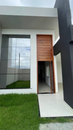 Casa Para Vender com 3 quartos 1 suíte no bairro Aruana em Aracaju