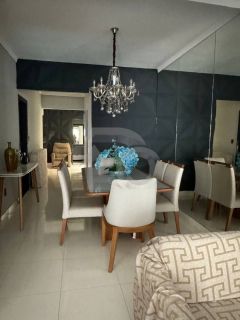Casa Para Vender com 3 quartos 2 suítes no bairro Jabotiana em Aracaju