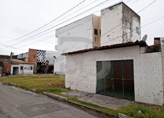 Casa Para Vender com 2 quartos no bairro Dezoito do Forte em Aracaju