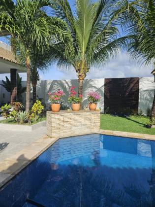 Casa Para Vender com 7 quartos 7 suítes no bairro São José dos Náufragos em Aracaju