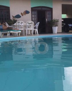 Casa Para Vender com 3 quartos 2 suíte no bairro Farolândia em Aracaju