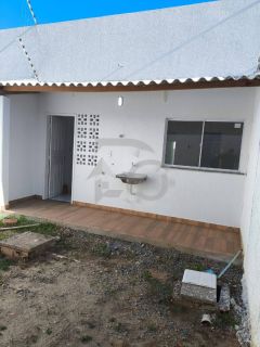 Casa Para Vender com 3 quartos 1 suíte no bairro Marivan em Aracaju