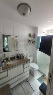 Apartamento Para Vender com 4 quartos 2 suítes no bairro Farolândia em Aracaju