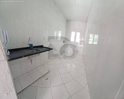 Casa de Condomínio Para Vender com 3 quartos 1 suíte no bairro Olaria em Aracaju
