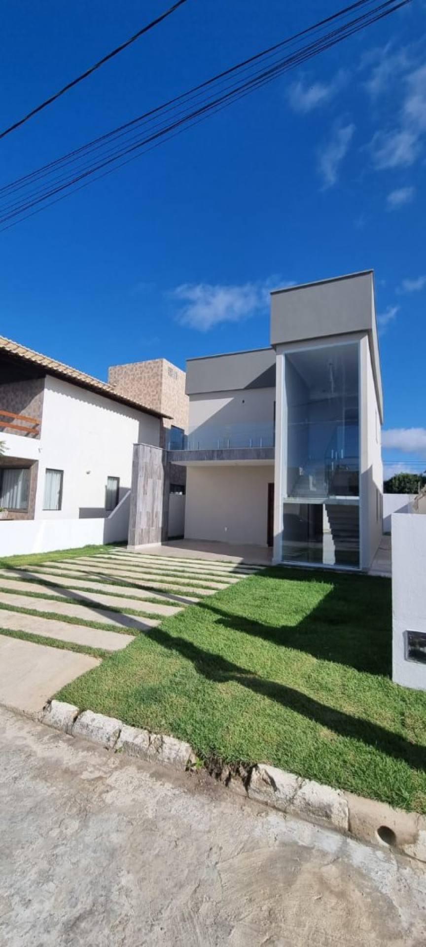 Casa de Condomínio Duplex Para Vender com 3 quartos, sendo 3 suítes no bairro Matapoã em Aracaju