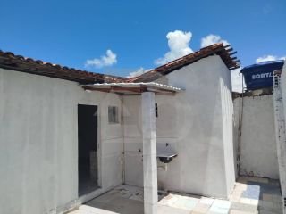 Casa Reformada à Venda no Marcos Freire III – Pronta para Morar
