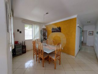 Casa à Venda com 3 Quartos, Sendo1 Suíte no Bairro Coroa do Meio, Aracaju/SE
