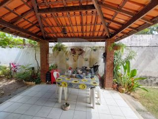 Casa à Venda com 3 Quartos, Sendo1 Suíte no Bairro Coroa do Meio, Aracaju/SE